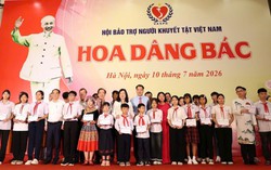 Chương trình "Hoa dâng Bác": Biểu dương 170 trẻ mồ côi, trẻ bị bỏ rơi vượt khó vươn lên
