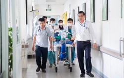 Bệnh nhân nặng nhất trong vụ lật ca nô tại Phú Quốc được chuyển về Bệnh viện Chợ Rẫy điều trị