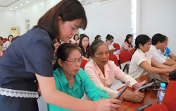 Tập huấn ứng dụng công cụ trí tuệ nhân tạo trong hoạt động kinh doanh cho hội viên phụ nữ Hưng Yên