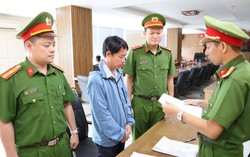 Bắt cựu chuyên viên Phòng Giáo dục vì sai phạm đấu thầu