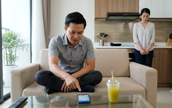 Thói ki kiệt của đàn ông biến tướng thành vũ khí hạ nhục bạn đời