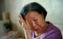 “Cụt vốn” dưỡng già vì những món nợ của con