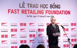 4 năm liên tiếp trao học bổng cho học sinh Việt Nam