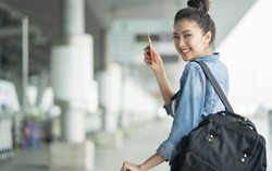 Vết thương của mẹ khiến con gái “quay lưng” với
hôn nhân
