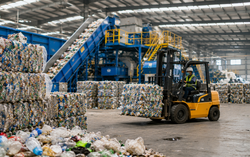 Siết trách nhiệm môi trường với nhà sản xuất: Minh bạch để người tiêu dùng không phải gánh chi phí