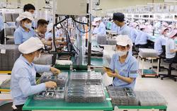 56,7 tỷ USD xuất khẩu điện thoại và linh kiện: Giá trị trong chuỗi sản xuất của nước ta đang ở đâu?