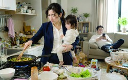 Bất bình đẳng “núp bóng” khuôn mẫu gia đình