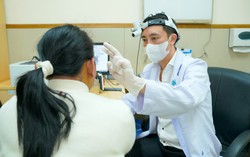 Tìm lại âm thanh cho người phụ nữ bị điếc đột ngột