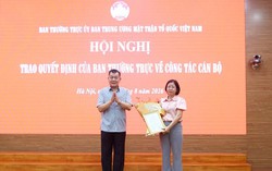 Bà Đinh Thị Thúy Ngân giữ chức Phó Chánh Văn phòng Cơ quan UBTƯ MTTQ Việt Nam