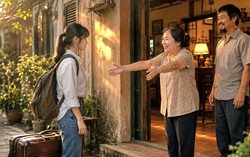 Ở nhà người lạ mà thương