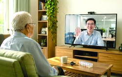 Công nghệ giúp con cái chăm sóc bố mẹ từ xa