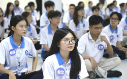 Điểm chuẩn cao ngất ngưởng, điều gì khiến ngành Sư phạm "hot" trở lại?