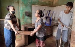Phụ nữ Bắc Ninh góp sức khắc phục hậu quả mưa lũ