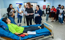 "Nâng cấp" nghề nghiệp phục vụ "kinh tế bạc"