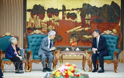 Prime Minister welcomes Vietnamese-French scientists