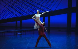 Ballet Nga "va chạm" Rock tại Việt Nam