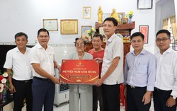 Trao sổ tiết kiệm cho 2 Mẹ Việt Nam Anh hùng, tổng trị giá 1,4 tỷ đồng