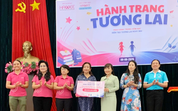 "Hành trang tương lai" tiếp sức cho học sinh khó khăn đến trường