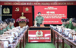 Siết chặt an ninh trước kỳ thi lại tại Trường THPT chuyên Tuyên Quang