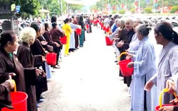 Lạng Sơn: Gần 1000 nữ tăng ni, phật tử phóng sinh cá bảo vệ môi trường