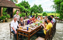 Dâu trưởng - "chất keo" gắn kết  gia đình