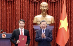Tổng Bí thư, Chủ tịch nước Tô Lâm trao quyết định bổ nhiệm 2 Đại sứ Việt Nam tại nước ngoài