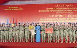Hội LHPN Việt Nam trao 50 triệu đồng động viên lực lượng "mũ nồi xanh" lên đường làm nhiệm vụ