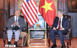 Đảng Cộng sản Hoa Kỳ ấn tượng với sự thay đổi của Việt Nam sau 40 năm Đổi mới