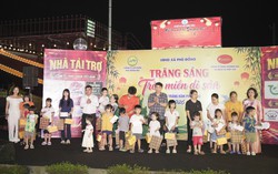 Hơn 400 suất quà Trung thu tặng trẻ có hoàn cảnh khó khăn, người khuyết tật
