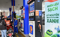 Giá xăng dầu đồng loạt tăng, xăng E10 RON 95 lên 27.087 đồng/lít