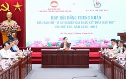 Phó Chủ tịch - Tổng Thư ký Hà Thị Nga chủ trì Hội đồng Chung khảo Giải báo chí "Vì sự nghiệp Đại đoàn kết toàn dân tộc"