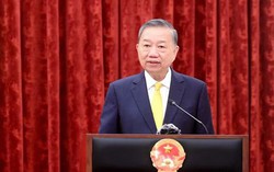Nghị quyết 24-NQ/TW về phát huy tính tiên phong, gương mẫu của cán bộ, đảng viên