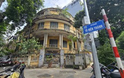 Biệt thự Pháp cổ "ngự trên đất vàng" Hà Nội bỏ hoang, chờ ngày cải tạo