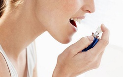 Chuyên gia hướng dẫn sử dụng thuốc xịt họng đúng cách