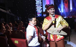 Nghệ sĩ hài Xuân Bắc diễn tiểu phẩm về trẻ tự kỷ tại chương trình Mùa xuân cho em