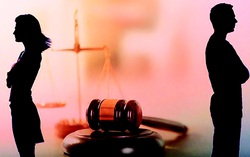 Càng cố gắng níu giữ, nỗi đau sẽ càng lớn