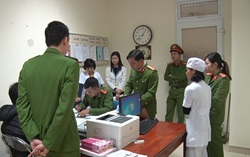 Ăn bớt thuốc của bệnh nhi bán ra ngoài, thêm 6 điều dưỡng bị khởi tố