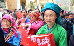 Tết ấm áp nơi phên dậu của Tổ quốc