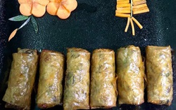 Cô thợ 12 năm kinh nghiệm tiết lộ bí quyết làm nem tuyệt ngon trong mâm cỗ Tết 