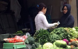 Rau củ quả, cá tươi được bán từ mùng 2 Tết, giá không tăng