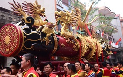 Hàng nghìn người tham dự lễ hội rước pháo Đồng Kỵ