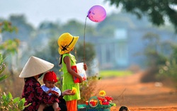 Tết đã về bên rìa xóm