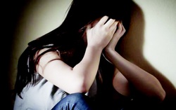 Người mẹ vượt “bão tố” tìm công lý cho con gái