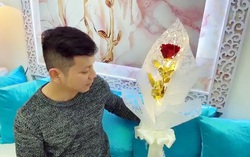 Làm bó hoa Valentine độc đáo, sáng lung linh suốt 2 ngày