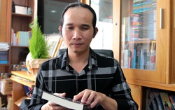 Nghệ sĩ khiếm thị Hà Chương học chữ nhờ cách dạy độc đáo của mẹ