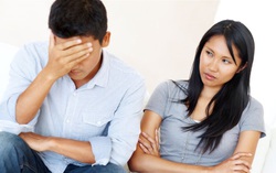 Ấm ức vì chồng luôn bảo “còn muốn gì hơn nữa”