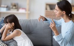 5 hậu quả từ sai lầm của người mẹ có con học giỏi