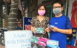 Ấm áp tình người giữa dịch corona