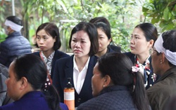 Hội LHPN tỉnh Hưng Yên thăm hỏi, động viên gia đình có 3 người tử vong do cháy nhà