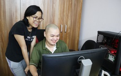 Hạnh phúc ngọt ngào với người chồng đi viện như cơm bữa